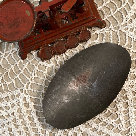 Antique Cast Iron 3 Piece Mini Scale - Picture 11 of 14